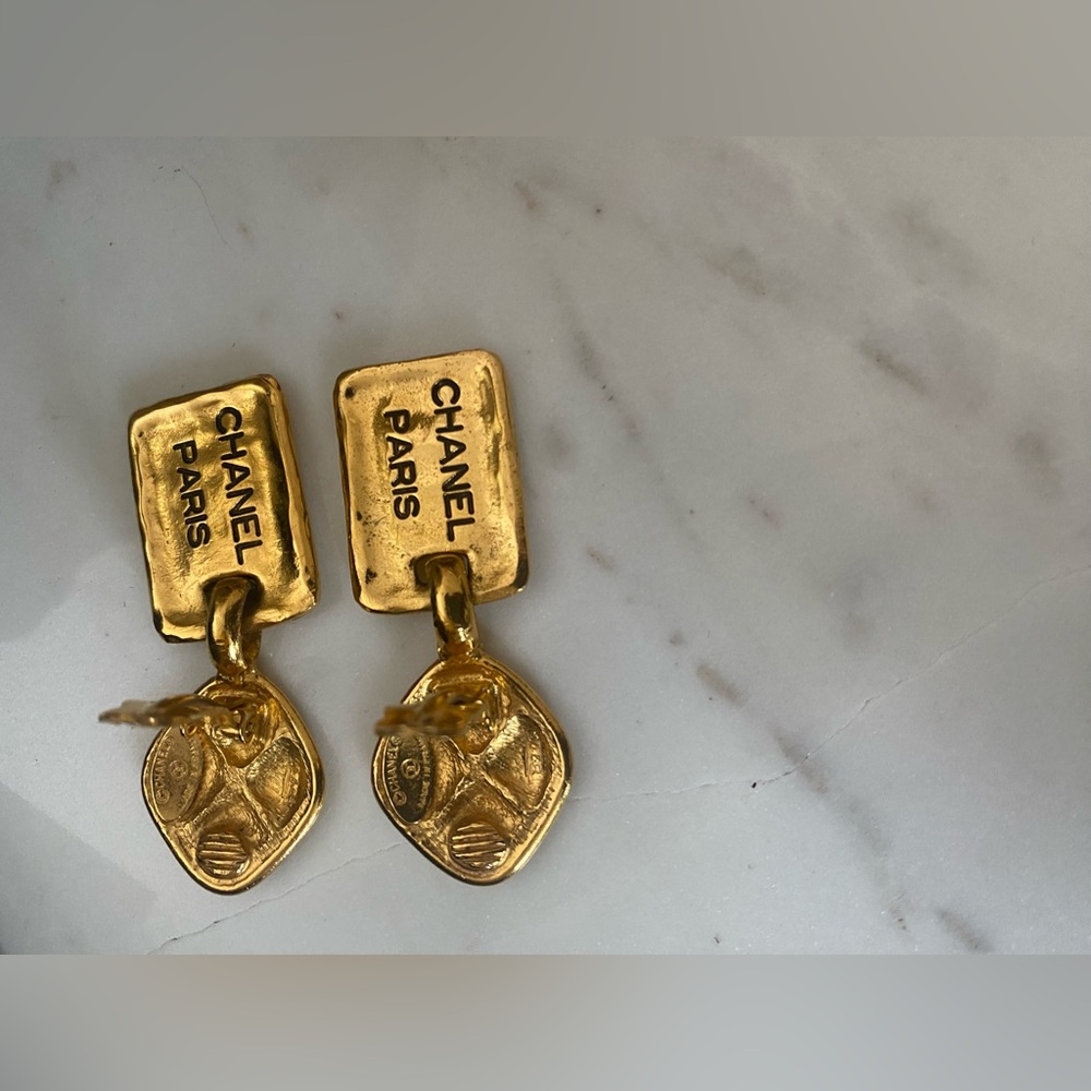 Chanel Gold Rectangular Cufflinks - image 4